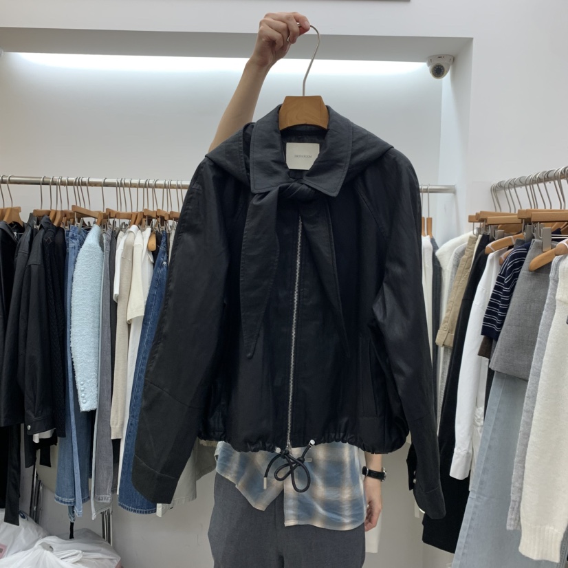 DRESS ROOM韓國直郵女士新款人氣休閑熱賣推薦夾克斗篷兜帽DRESS ROOM夾克圖色2黑