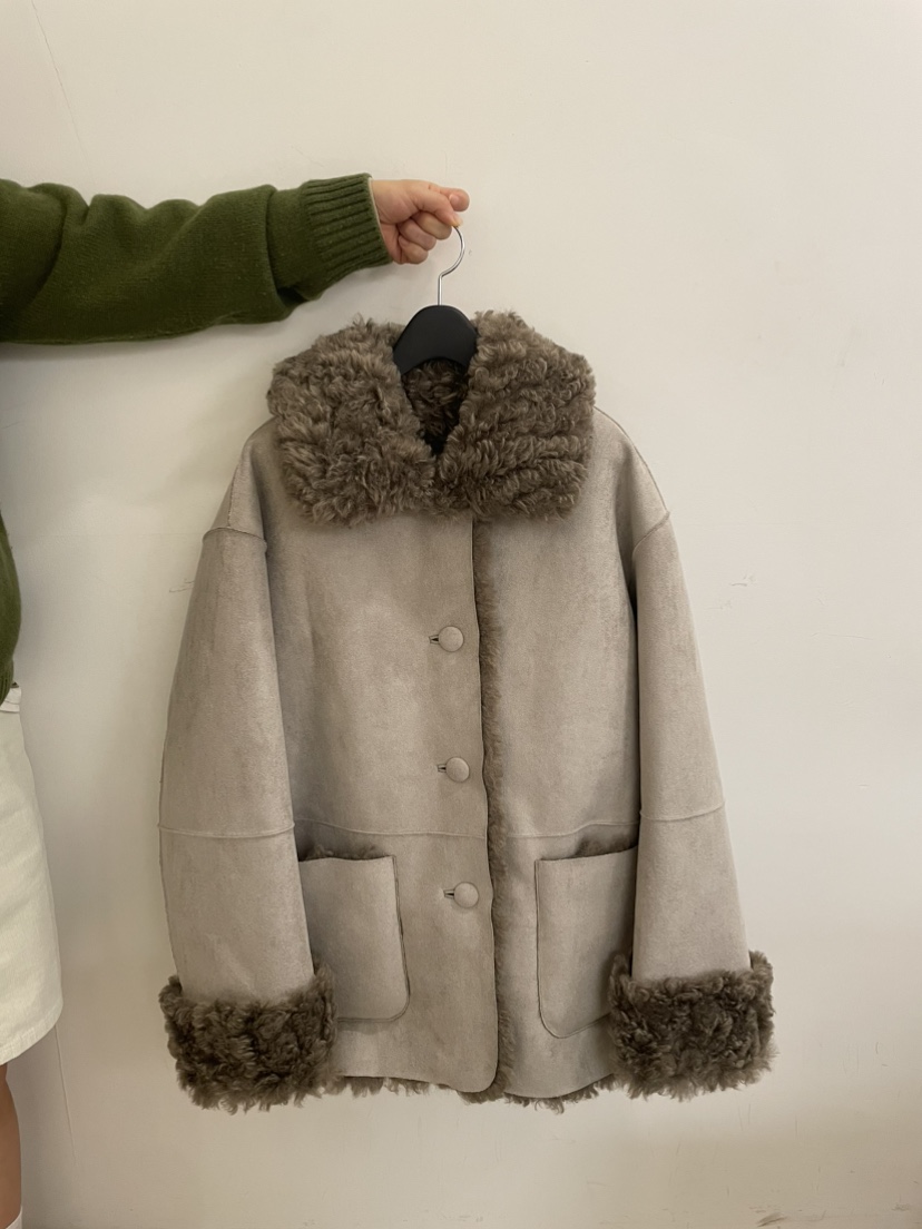 JEONG GAM STUDIOS東大門實拍女裝新品真品人氣短款大衣JEONG GAM STUDIOS短款大衣圖色2