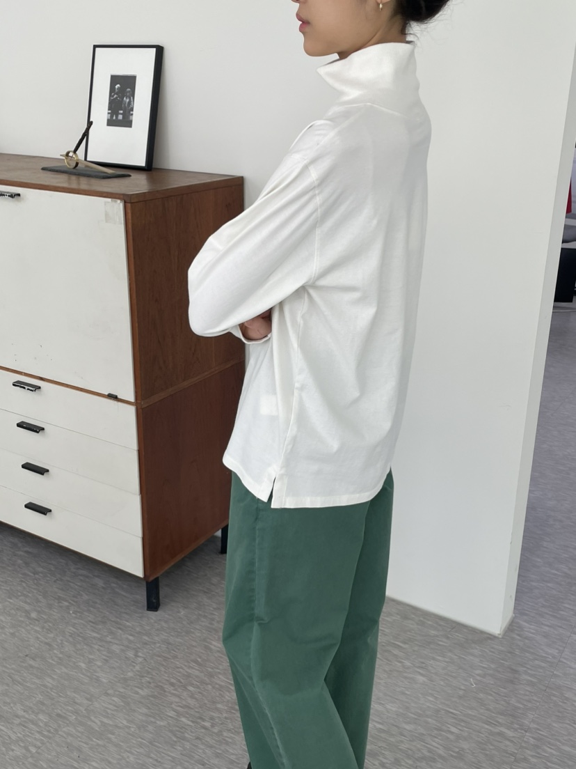 JEONG GAM STUDIOS韓國代購女士新品時尚推薦長袖T恤高領JEONG GAM STUDIOS長袖T恤