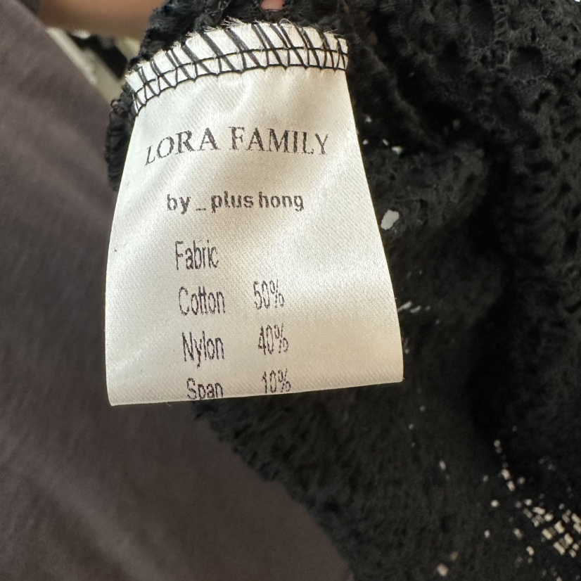 PLUS HONG-P東大門直郵女裝新款時尚真品熱賣長裙花朵蕾絲LORA FAMILY/PLUS HONG長裙