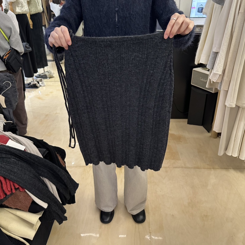 KOIVUE東大門直郵女士新品熱賣真品休閑人氣半身裙中短裙KOIVUE半身裙/中短裙圖色3墨色