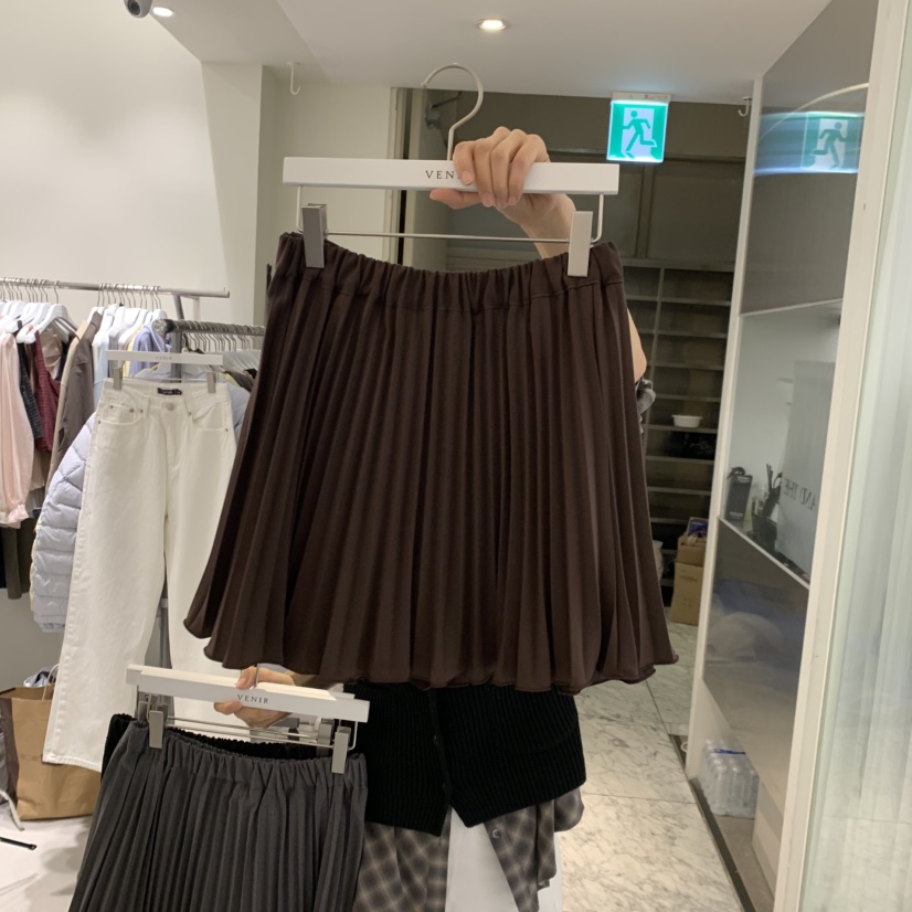 VENIR-A東大門直郵女士新款熱賣時尚真品人氣推薦短裙皺紋VENIR-A短裙圖色2