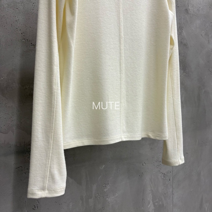 MUTE-P東大門直郵女裝新品推薦時尚人氣熱賣真品長袖T恤MUTE長袖T恤