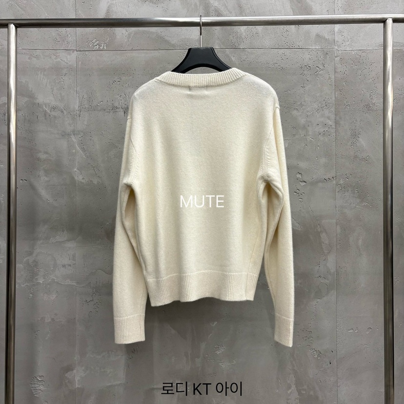 MUTE-P東大門實拍女士新品休閑熱賣推薦時尚真品人氣毛衣MUTE毛衣