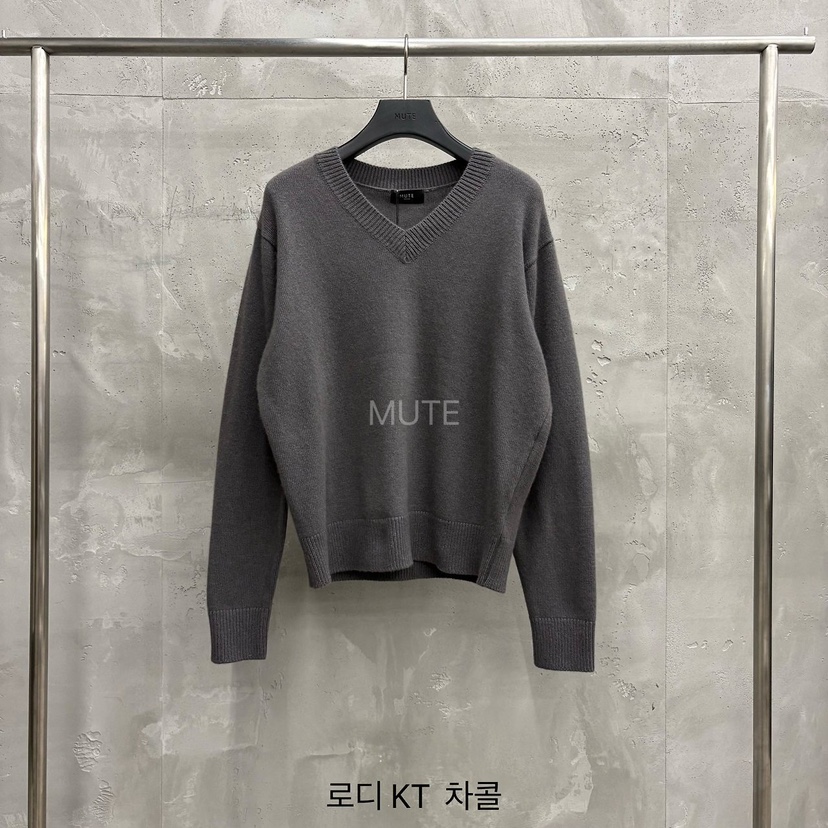 MUTE-P東大門實拍女士新品休閑熱賣推薦時尚真品人氣毛衣MUTE毛衣圖色4墨色