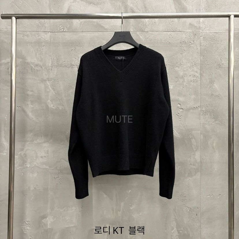 MUTE-P東大門實拍女士新品休閑熱賣推薦時尚真品人氣毛衣MUTE毛衣圖色5黑色