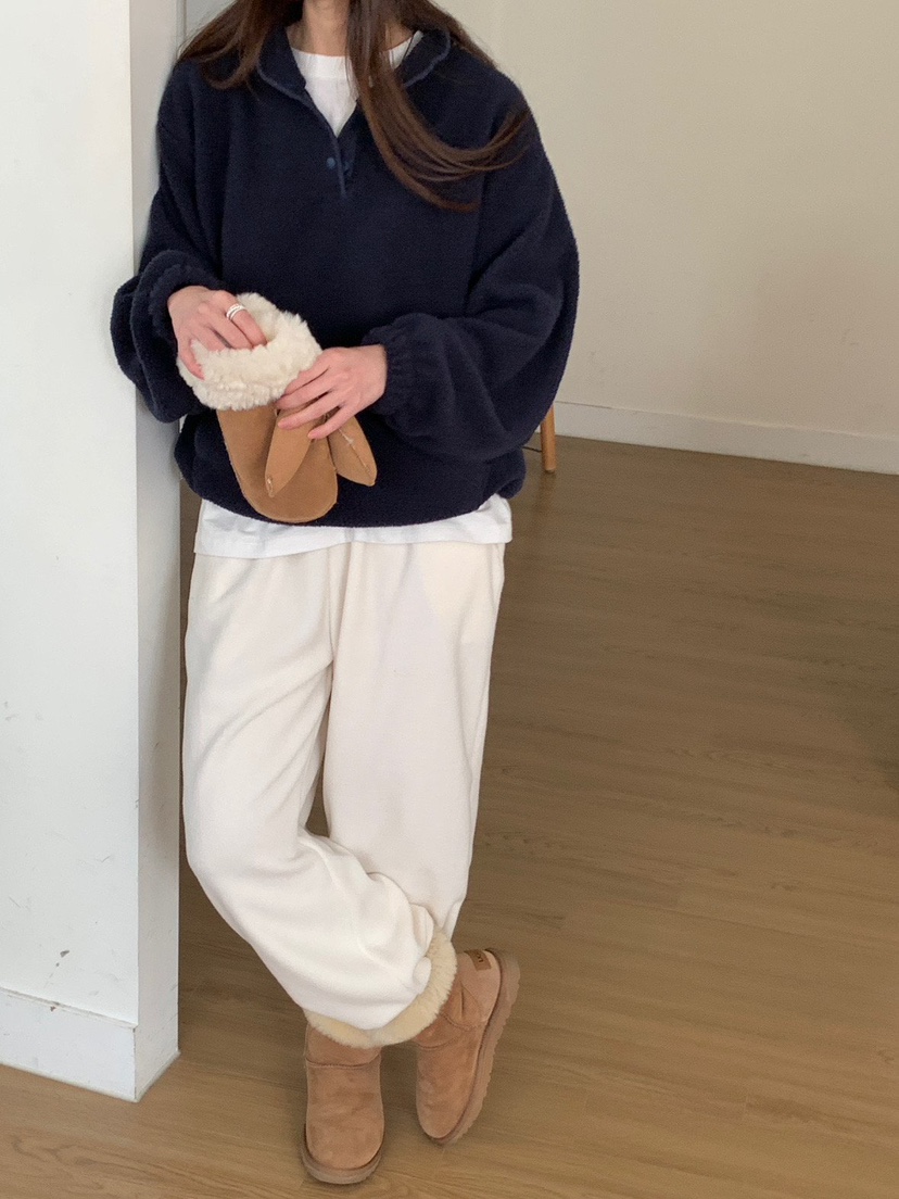 WOOD東大門直郵女裝新款推薦熱賣時尚人氣真品衛衣口袋抓絨WOOD-2件起衛衣