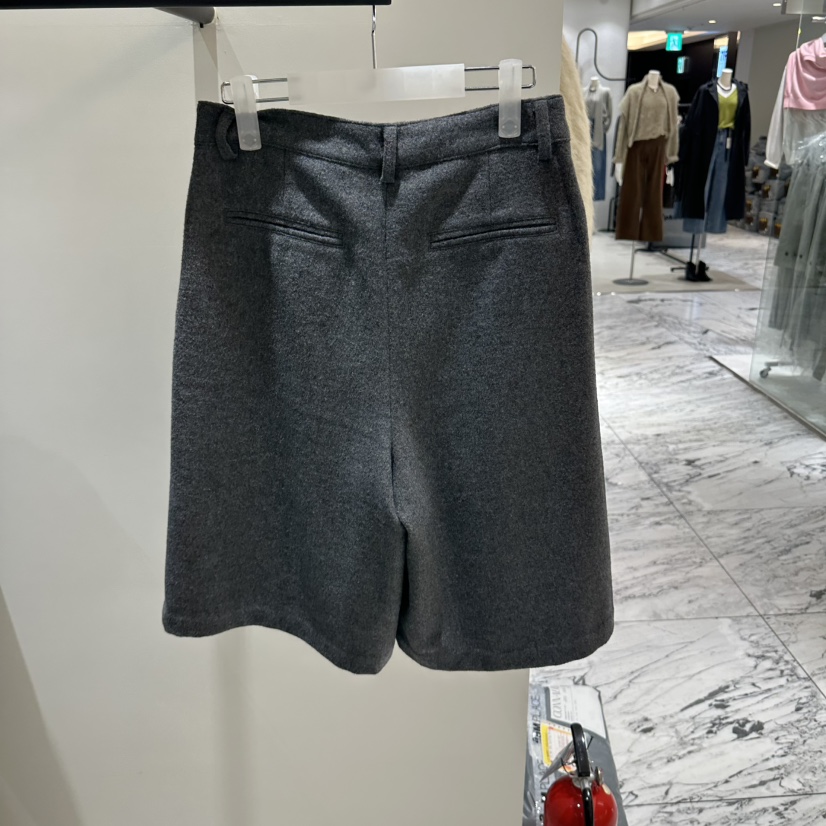 LOW MOMENT東大門代購女裝新品推薦真品休閑熱賣人氣短褲LOW MOMENT短褲