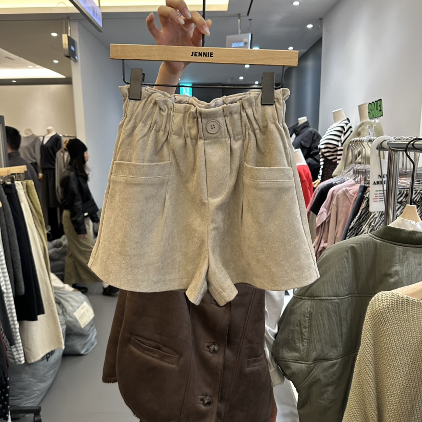 JENNIE/VENEFIT東大門直郵女裝新品熱賣時尚真品短褲麂皮JENNIE/VENEFIT短褲圖色1