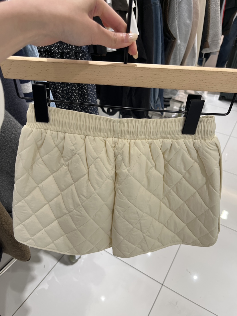 JENNIE/VENEFIT韓國代購女士新品推薦熱賣人氣時尚短褲絎縫JENNIE/VENEFIT短褲