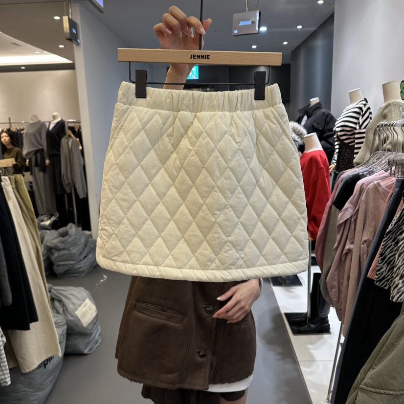 JENNIE/VENEFIT東大門代購女士新品休閑推薦熱賣短裙絎縫JENNIE/VENEFIT短裙圖色1