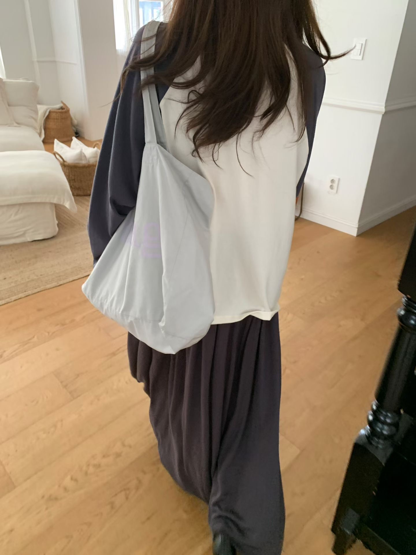 MELLOUNGE-멜라운지-T東大門直郵女士新品真品長袖T恤插肩撞色MELLOUNGE-2件起長袖T恤