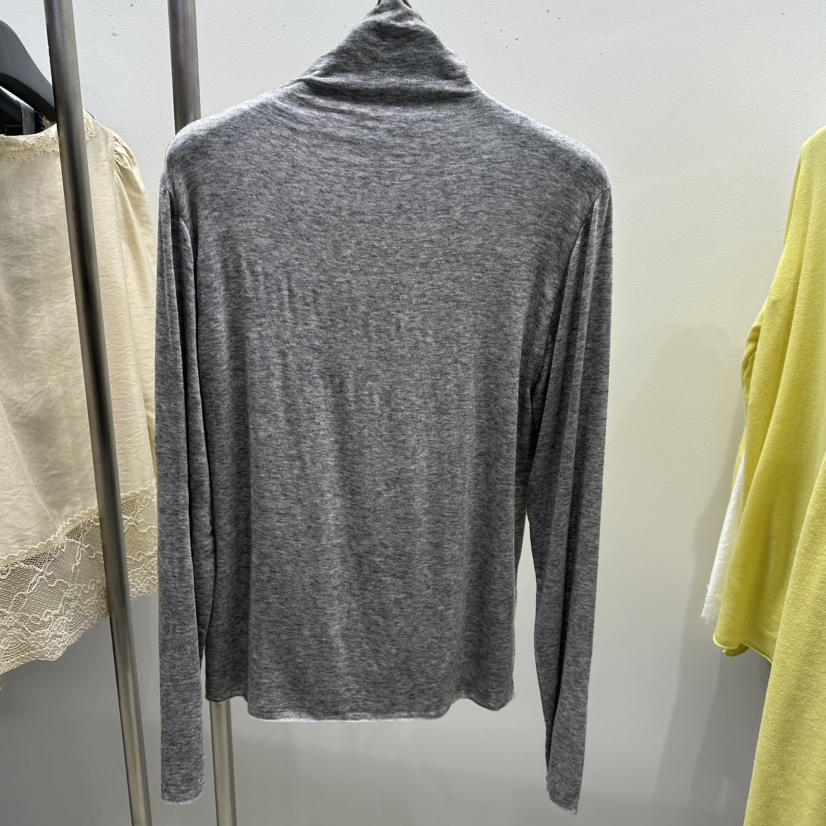 TARABY MOTION韓國直郵女裝新品真品推薦人氣熱賣長袖T恤TARABY MOTION長袖T恤圖色2