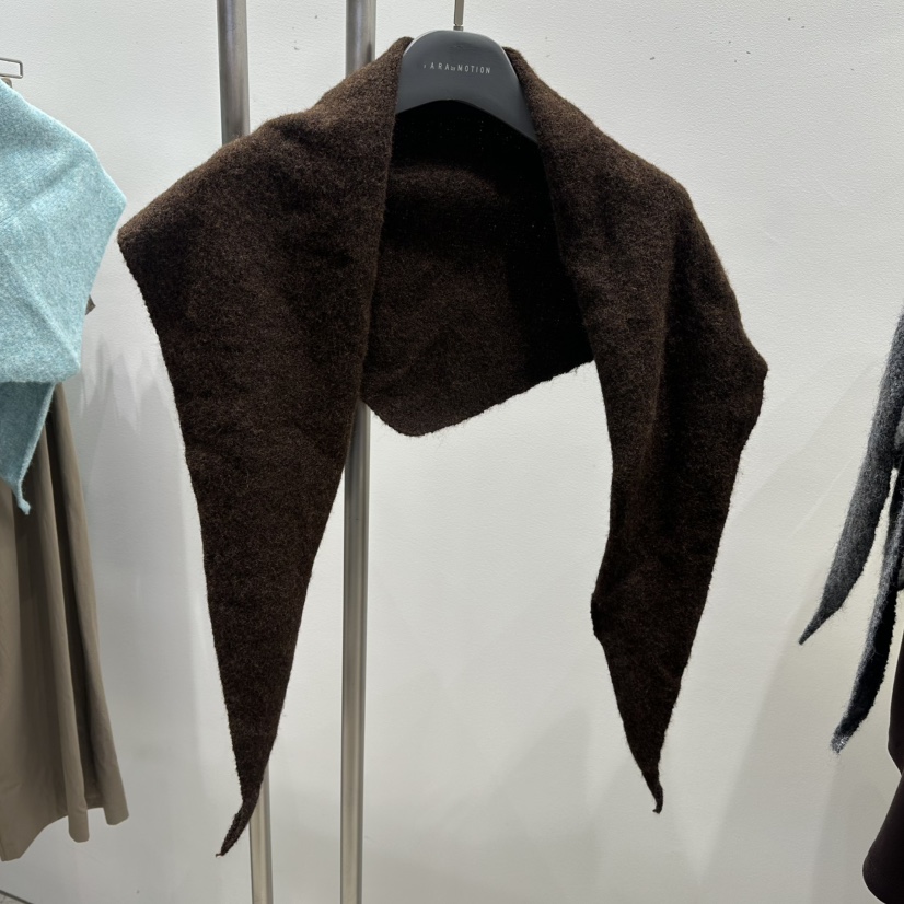 TARABY MOTION韓國直郵女裝新品真品休閑人氣圍巾披肩披肩TARABY MOTION圍巾/披肩圖色2