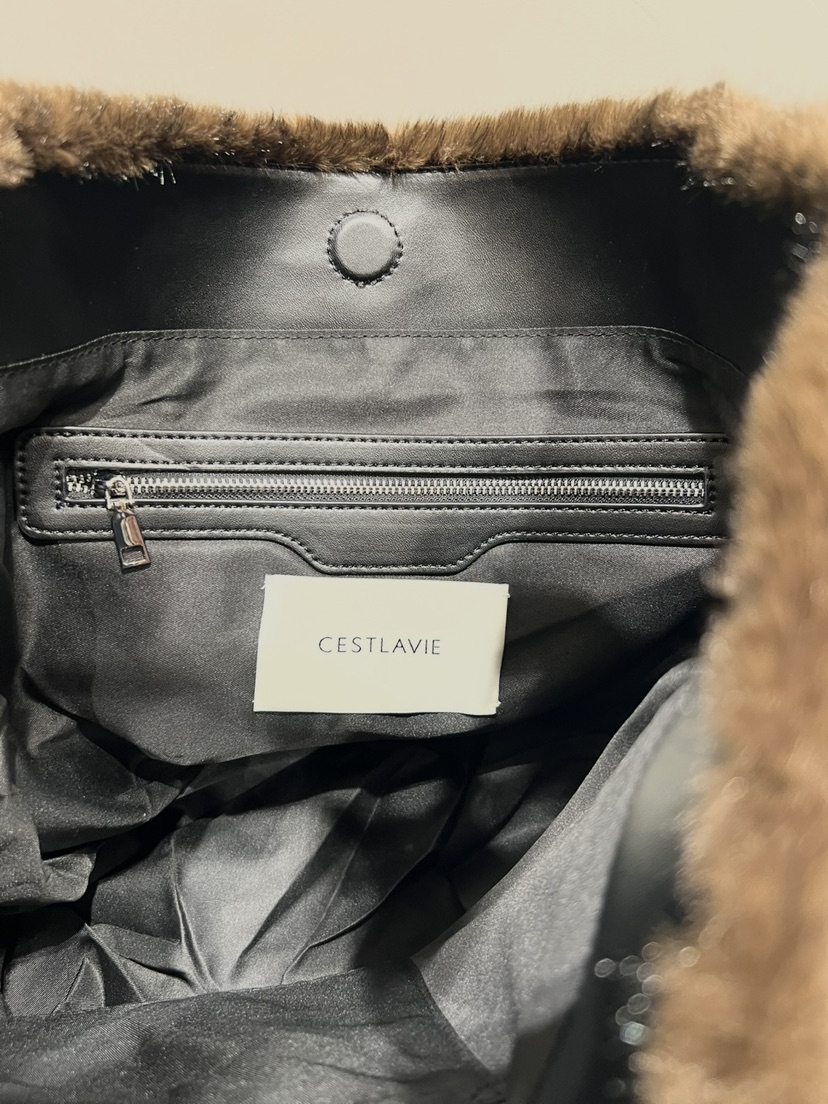 CESTLAVIE東大門直郵女士新品休閑熱賣單肩斜跨包毛皮皮革CESTLAVIE單肩/斜跨包