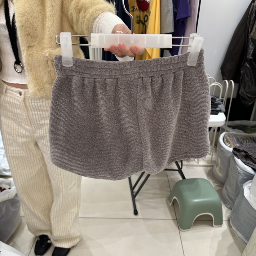 EGG IS東大門實拍女裝新品時尚推薦熱賣人氣真品休閑短褲EGG IS短褲