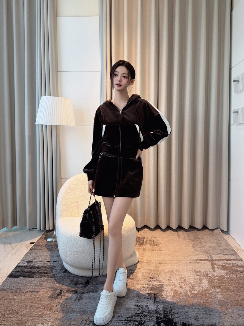 CLOTH東大門實拍女士新款人氣真品熱賣休閑推薦套裝天鵝絨CLOTH套裝