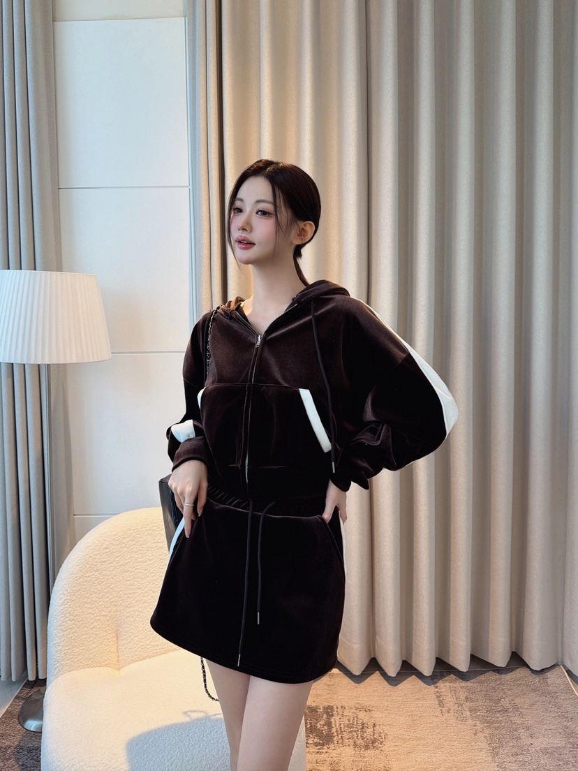 CLOTH東大門實拍女士新款人氣真品熱賣休閑推薦套裝天鵝絨CLOTH套裝圖色1