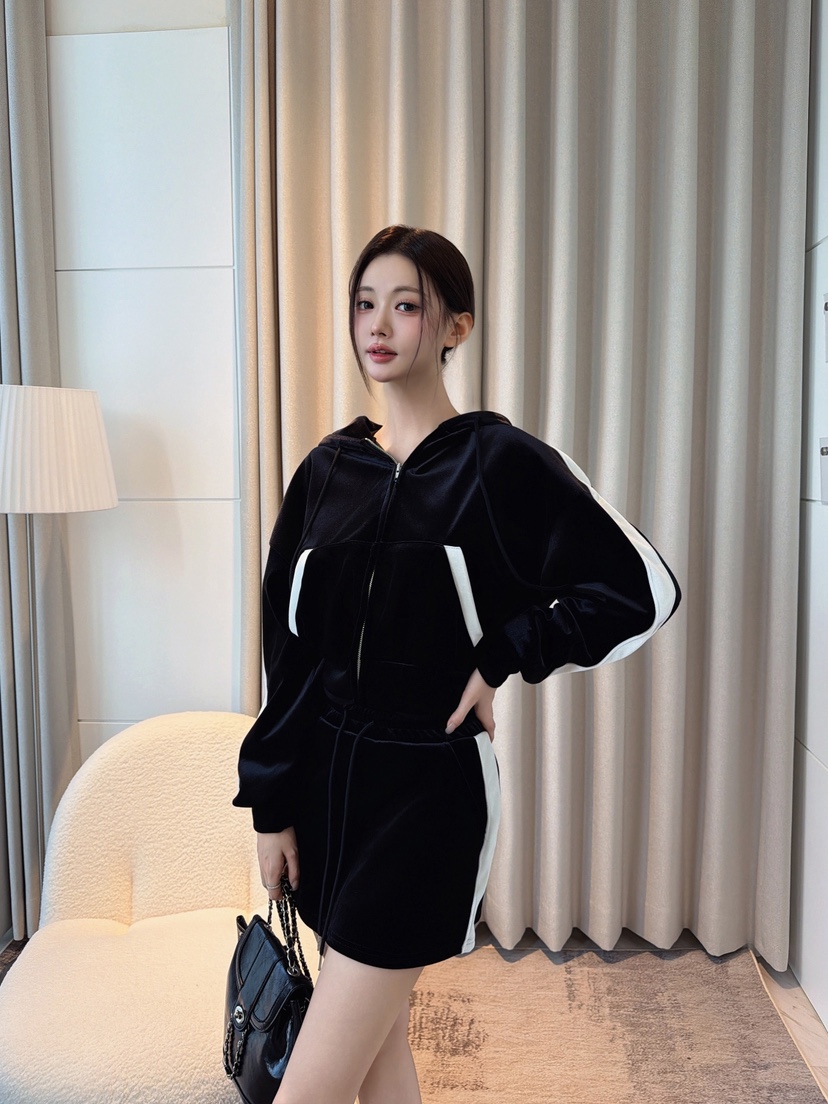 CLOTH東大門實拍女士新款人氣真品熱賣休閑推薦套裝天鵝絨CLOTH套裝圖色2