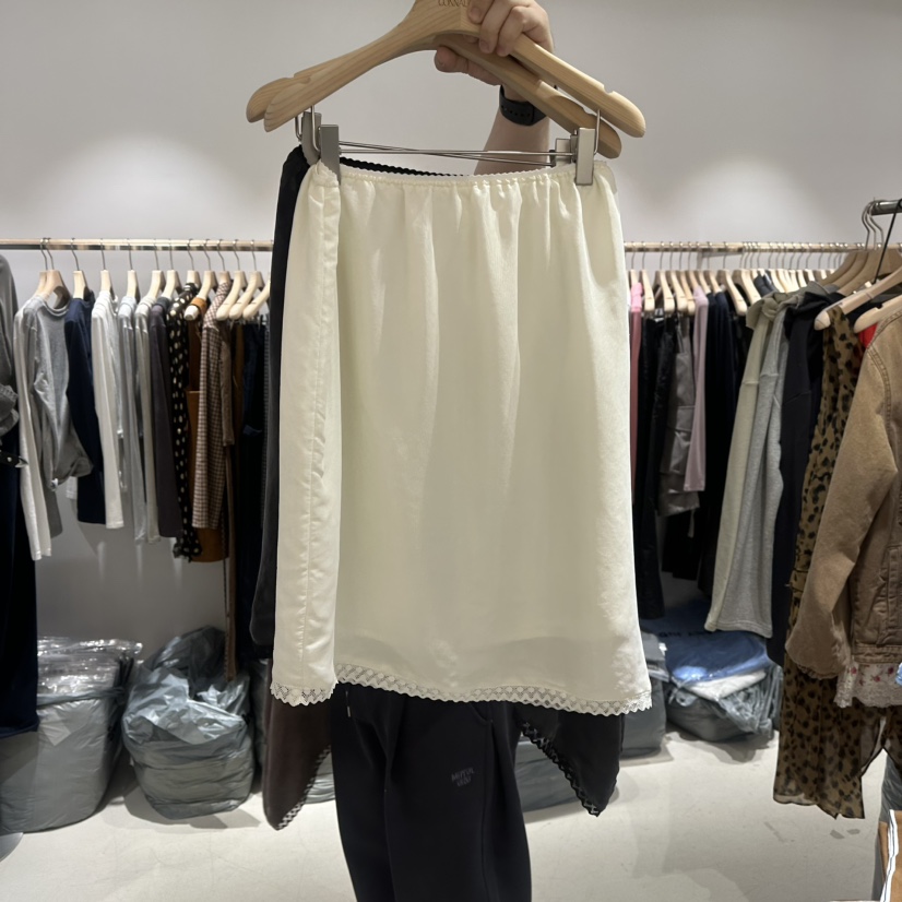 CONNAUGHT/DAILYJUD東大門實拍女裝新品推薦半身裙中短裙不對稱CONNAUGHT/DAILYJUD半身裙/中短裙圖色1