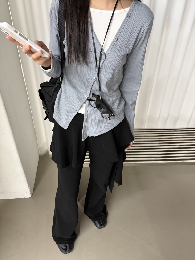 Verbena東大門實拍女裝新款熱賣時尚人氣休閑真品長袖T恤Verbena長袖T恤圖色1