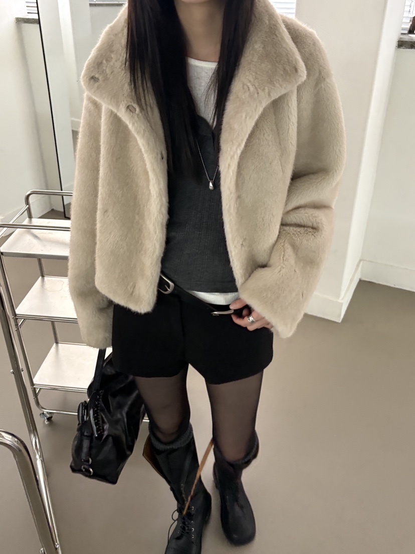 Verbena東大門實拍女裝新款熱賣真品人氣時尚推薦短款大衣Verbena短款大衣