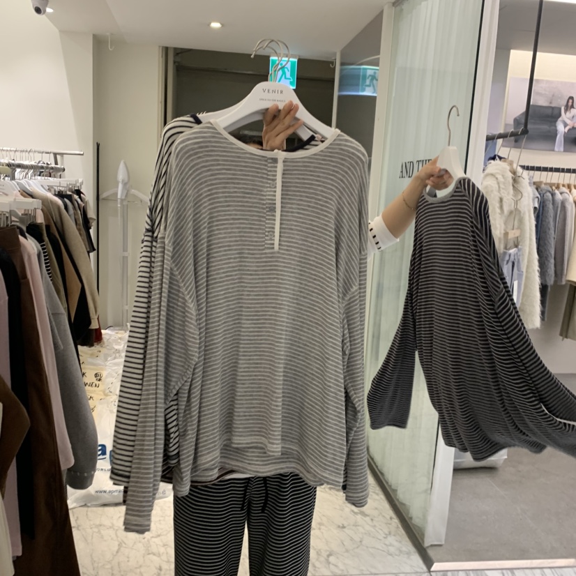 VENIR-A東大門直郵女士新款時尚推薦人氣熱賣長袖T恤條紋VENIR-A長袖T恤圖色2灰色