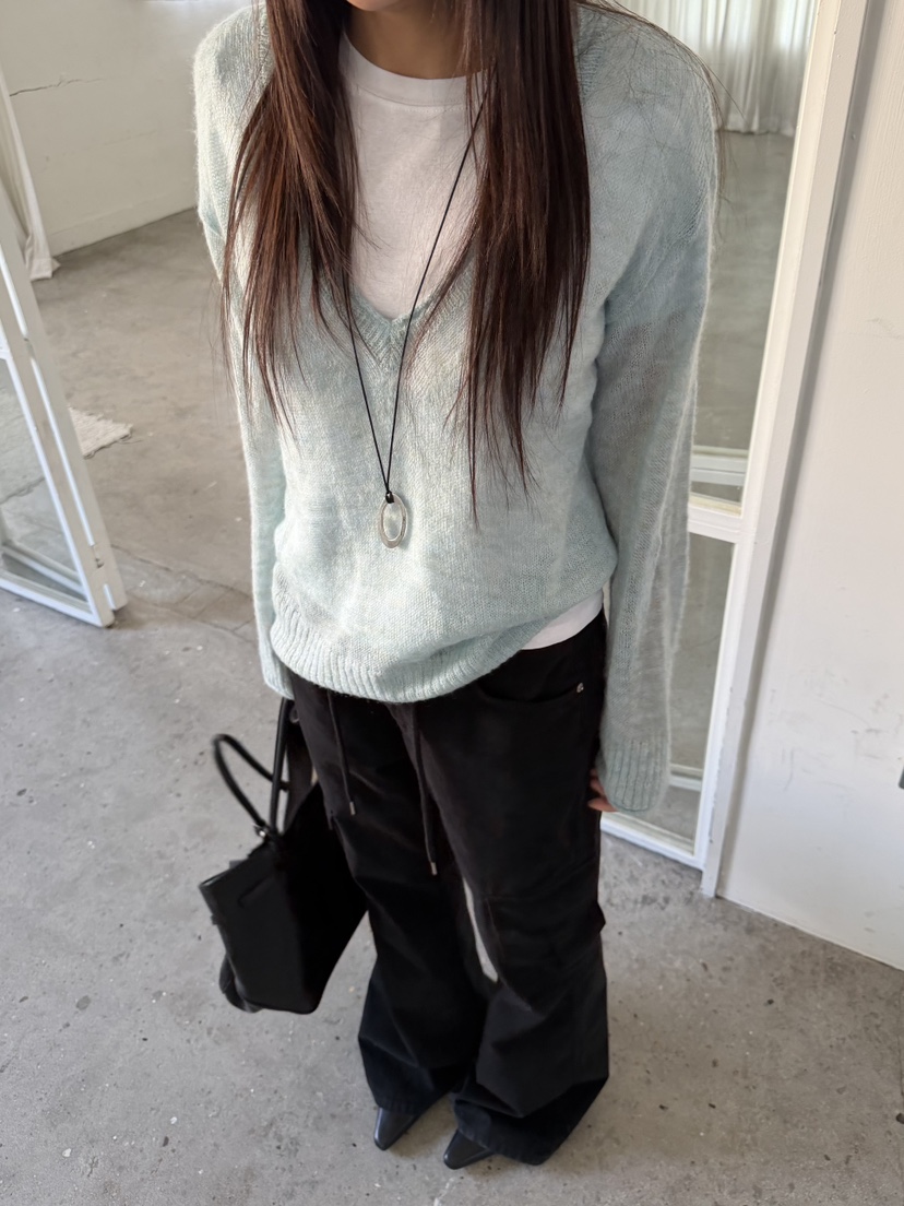 ACME韓國直郵女士新品人氣真品時尚休閑針織衫深V領馬海毛ACME針織衫