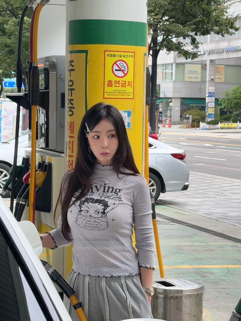 SEOUL PALETTE-Q東大門直郵女士新款時尚人氣推薦長袖T恤SEOUL PALETTE-Q長袖T恤