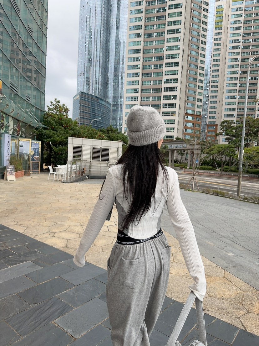SEOUL PALETTE-Q東大門實拍女裝新品時尚長袖T恤半拉鏈工裝修身SEOUL PALETTE-Q長袖T恤