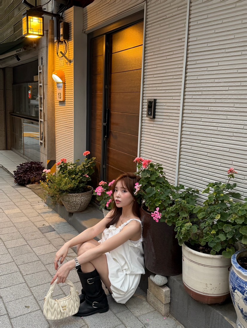SOLAR韓國直郵女士新品休閑人氣熱賣真品時尚推薦連衣裙SOLAR連衣裙