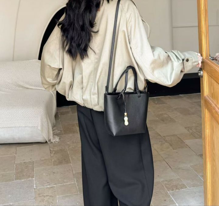 TROUVAILLE東大門實拍女裝新品人氣單肩斜跨包不含掛件牛皮TROUVAILLE單肩/斜跨包