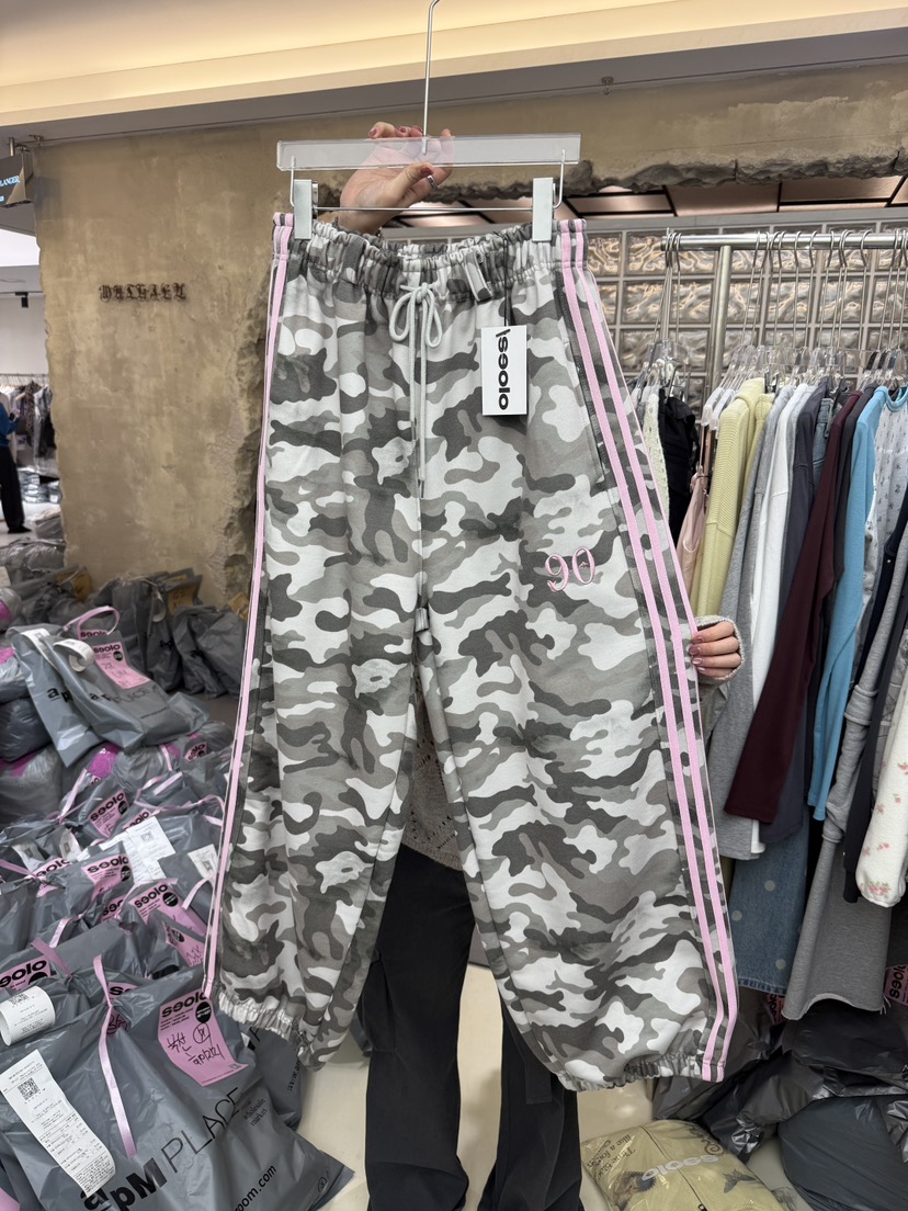 SEOLO東大門實拍女士新品時尚推薦真品人氣休閑褲刺繡迷彩Seolo seoul休閑褲
