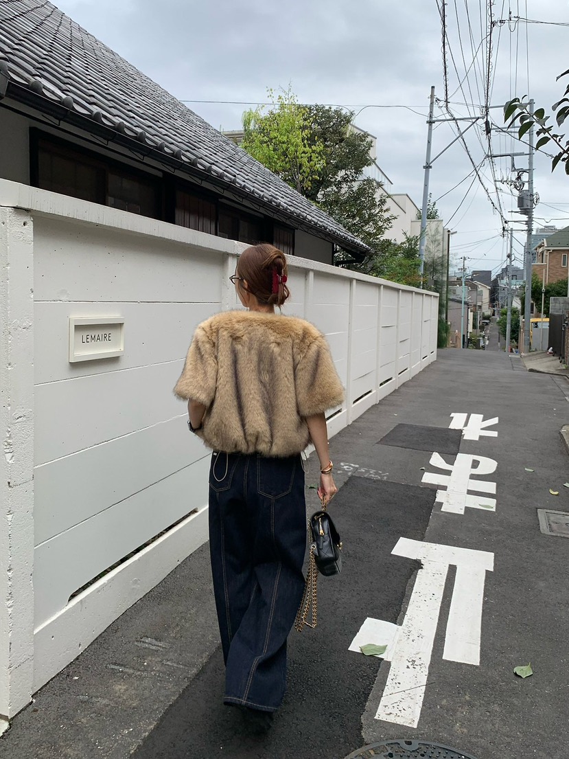 REVE CITE-L東大門直郵女士新款真品推薦短款大衣皮草柔軟REVE CITE-L短款大衣