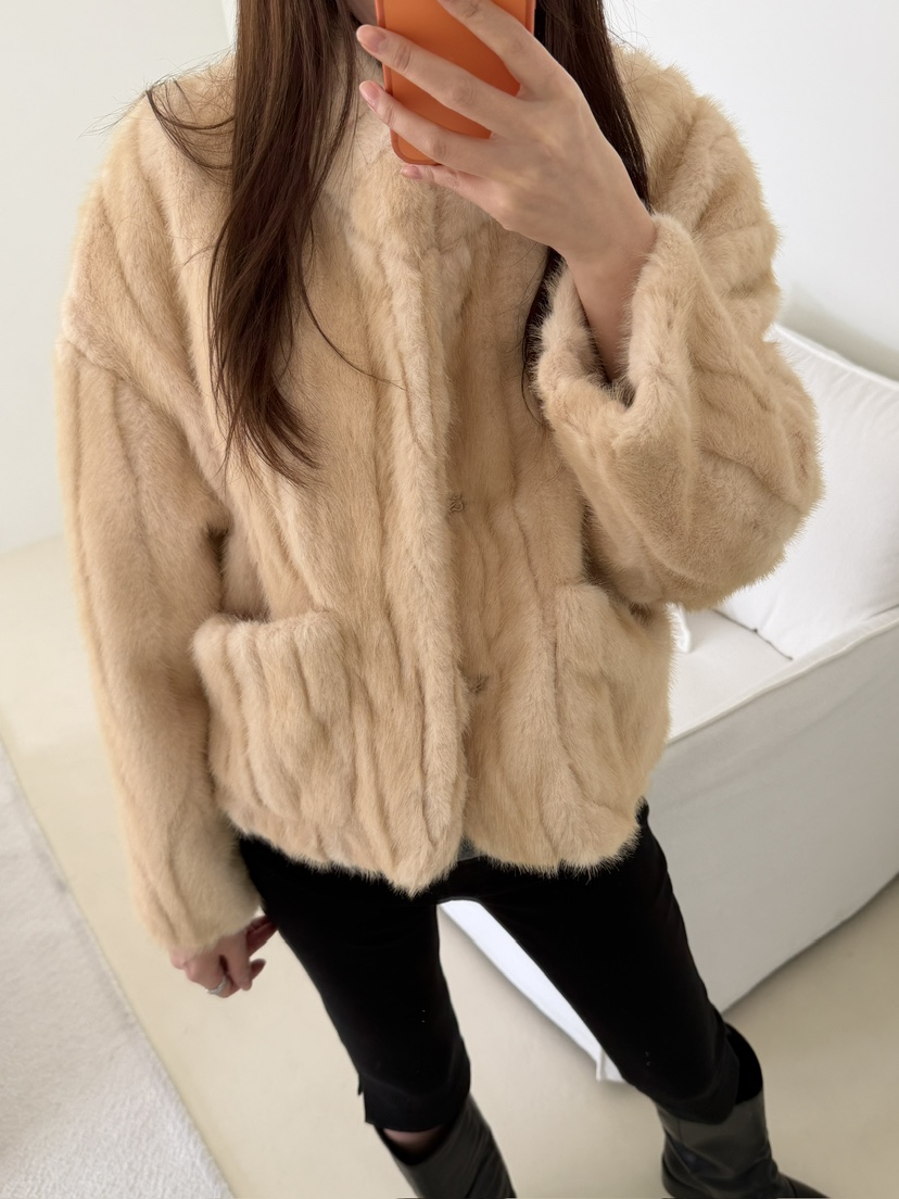 LERE韓國直郵女裝新品人氣時尚真品推薦熱賣短款大衣貂皮LERE短款大衣