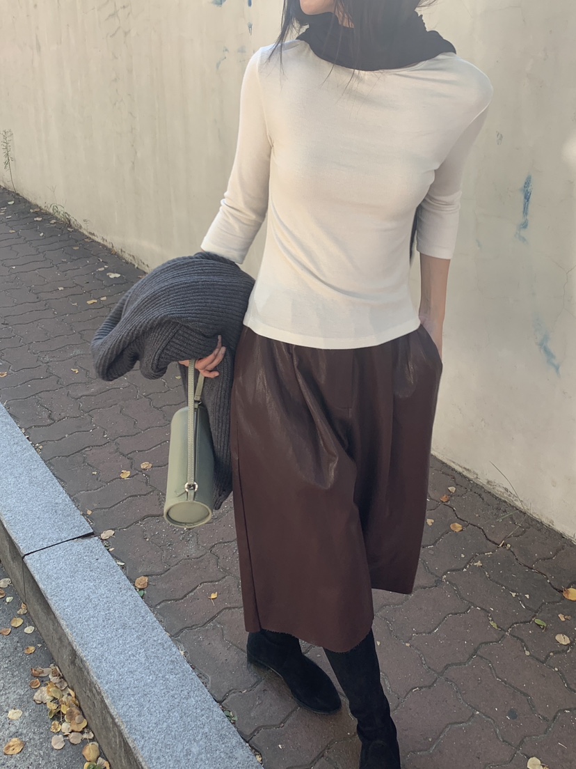 LOGARDEN東大門代購女裝新款真品熱賣推薦時尚長袖T恤波紋LO GARDEN長袖T恤圖色1