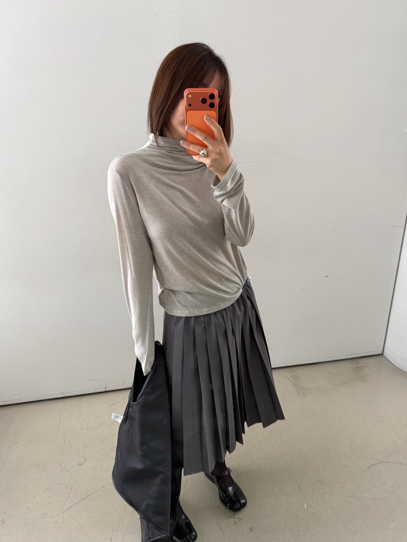 OLI EDIT韓國直郵女裝新款推薦時尚熱賣長袖T恤保暖高領OLI EDIT長袖T恤