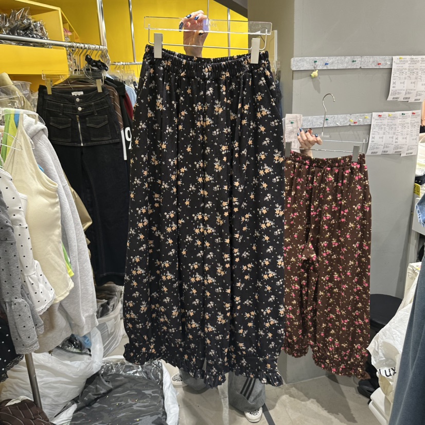 MOMAZU東大門代購女士新款休閑熱賣真品時尚休閑褲花朵褶邊MOMAZU休閑褲圖色2