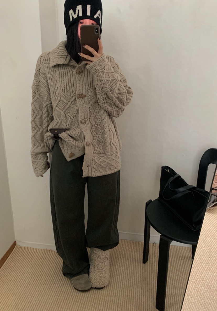 TWENTY FOUR SEVEN24-7東大門直郵女士新品真品毛衣開衫TEWNTY FOUR SEVEN24-7毛衣