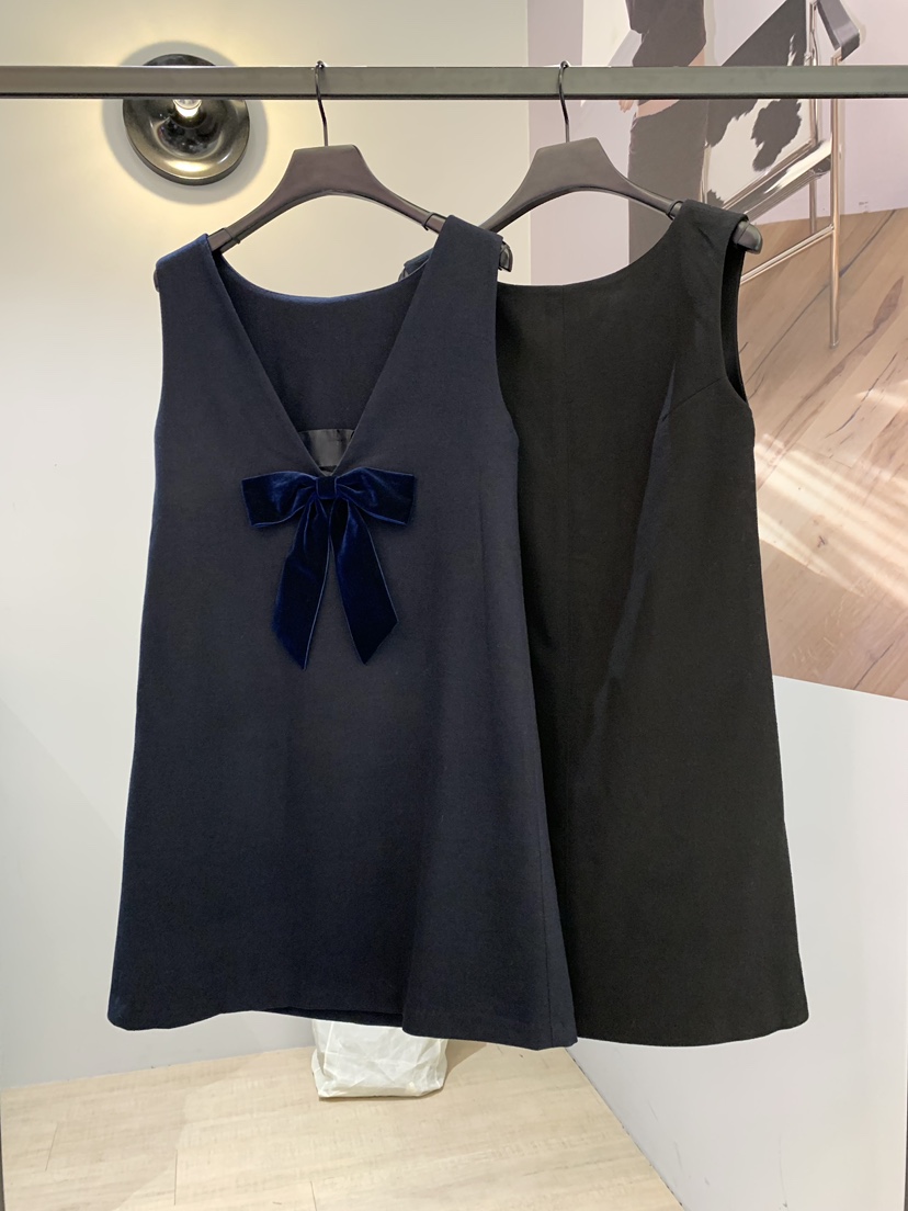 SOFTNESS東大門直郵女裝新品人氣時尚推薦熱賣連衣裙絲絨Softness/Cosmic連衣裙