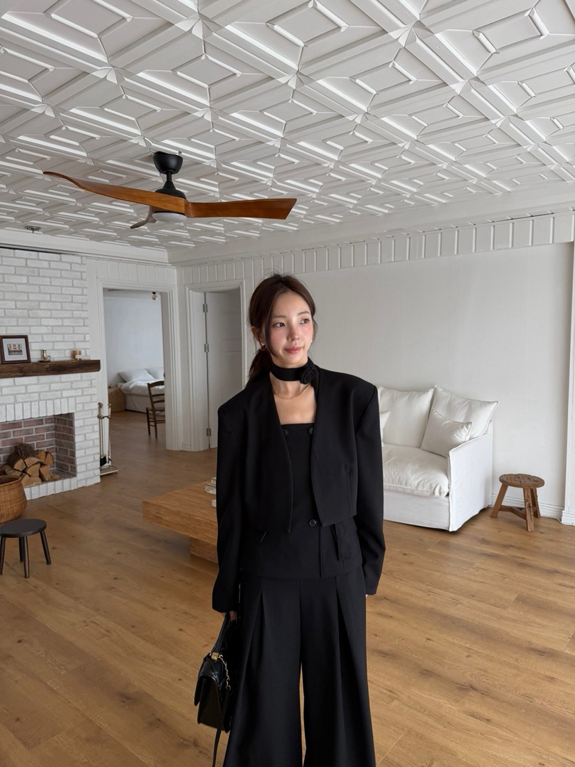 SOLAR韓國代購女士新款真品休閑推薦時尚人氣熱賣套裝含脖帶SOLAR套裝