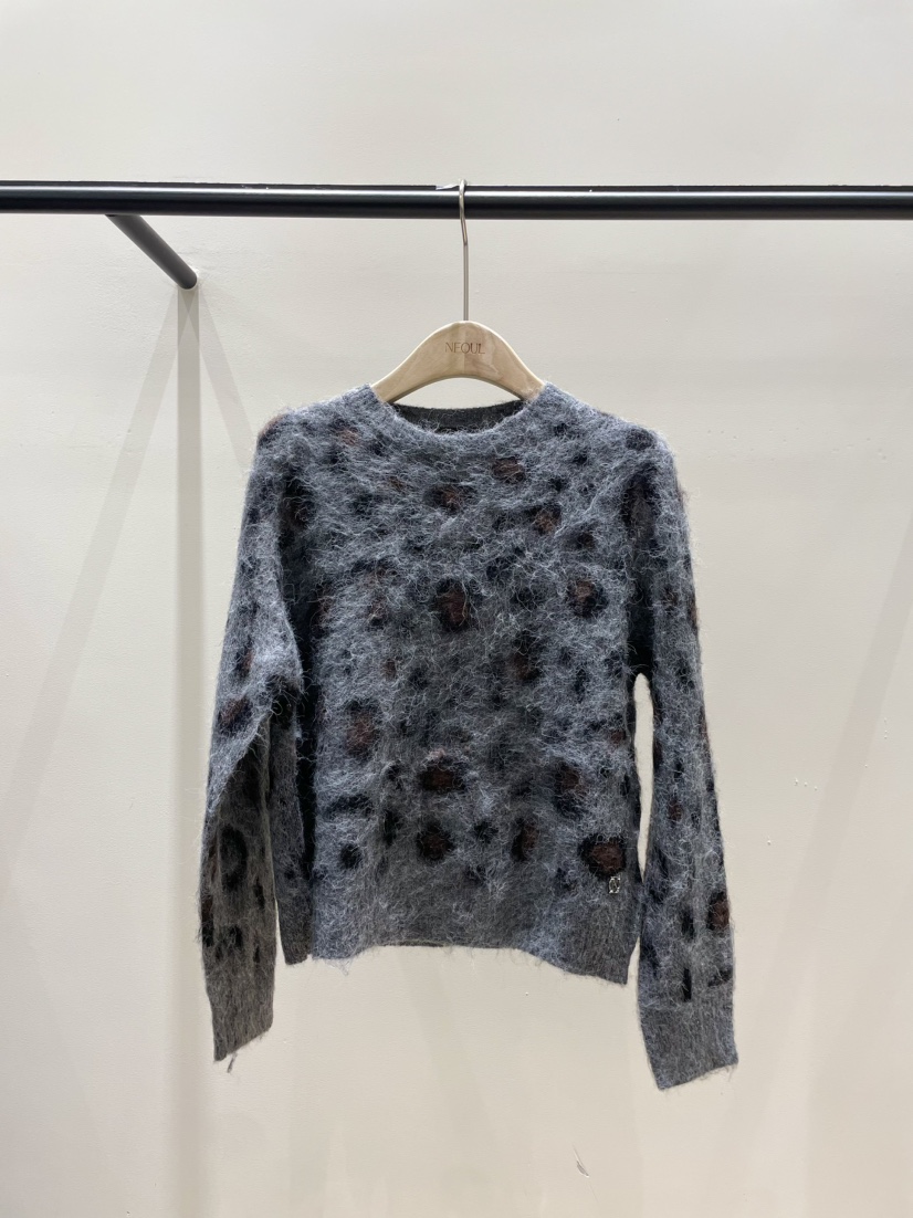 NEOUL東大門實拍女裝新品休閑真品時尚人氣熱賣推薦針織衫NEOUL/ahin雙領標簽針織衫圖色1