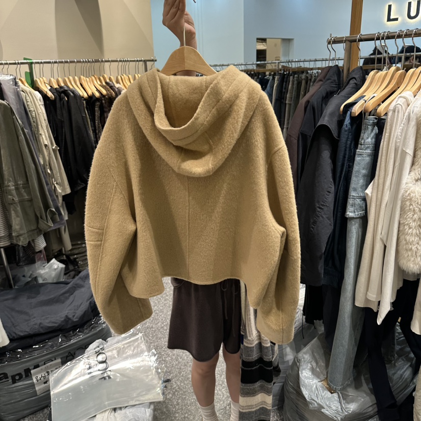 SOF韓國直郵女士新品真品推薦人氣熱賣時尚休閑短款大衣連帽SOF短款大衣