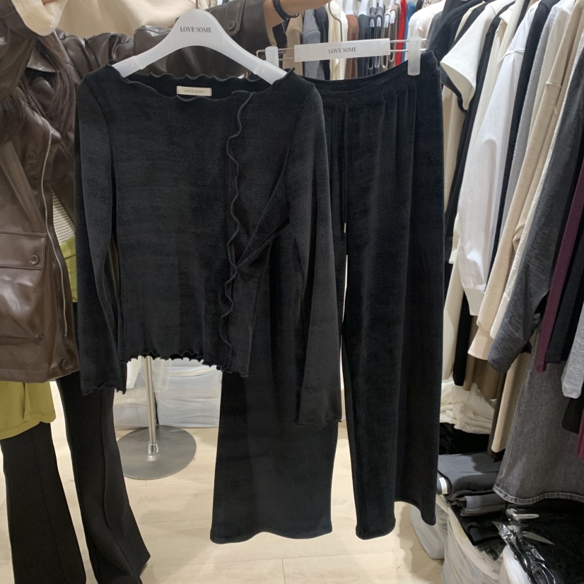 LOVE SOME東大門實拍女士新品休閑推薦時尚休閑褲絲絨羅紋LOVE SOME休閑褲
