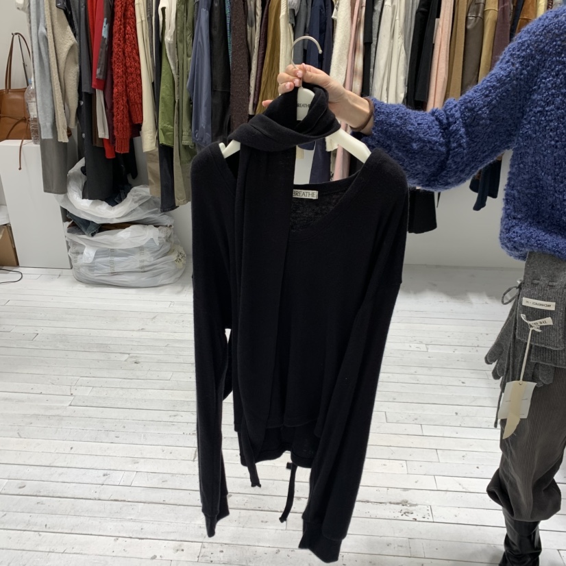 BREATHE東大門代購女士新款休閑長袖T恤羊毛圍巾安哥拉含飄帶BREATHE長袖T恤圖色2黑