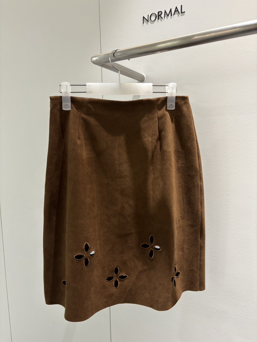 NORMAL東大門直郵女裝新品時尚人氣休閑半身裙中短裙刺繡NORMAL半身裙/中短裙