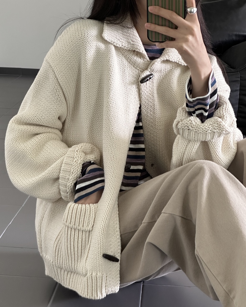 HOWDY/FACT THE NERD東大門代購女裝新品推薦人氣毛衣HOWDY/FACT THE NERD毛衣