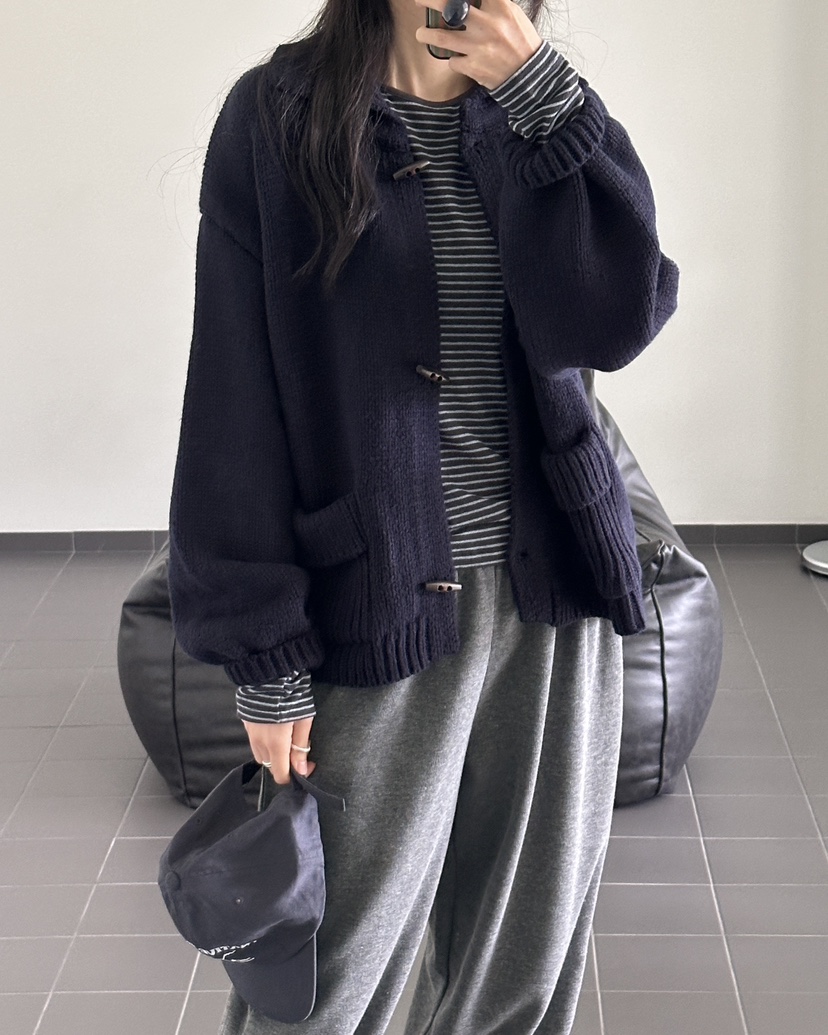 HOWDY/FACT THE NERD東大門代購女裝新品推薦人氣毛衣HOWDY/FACT THE NERD毛衣