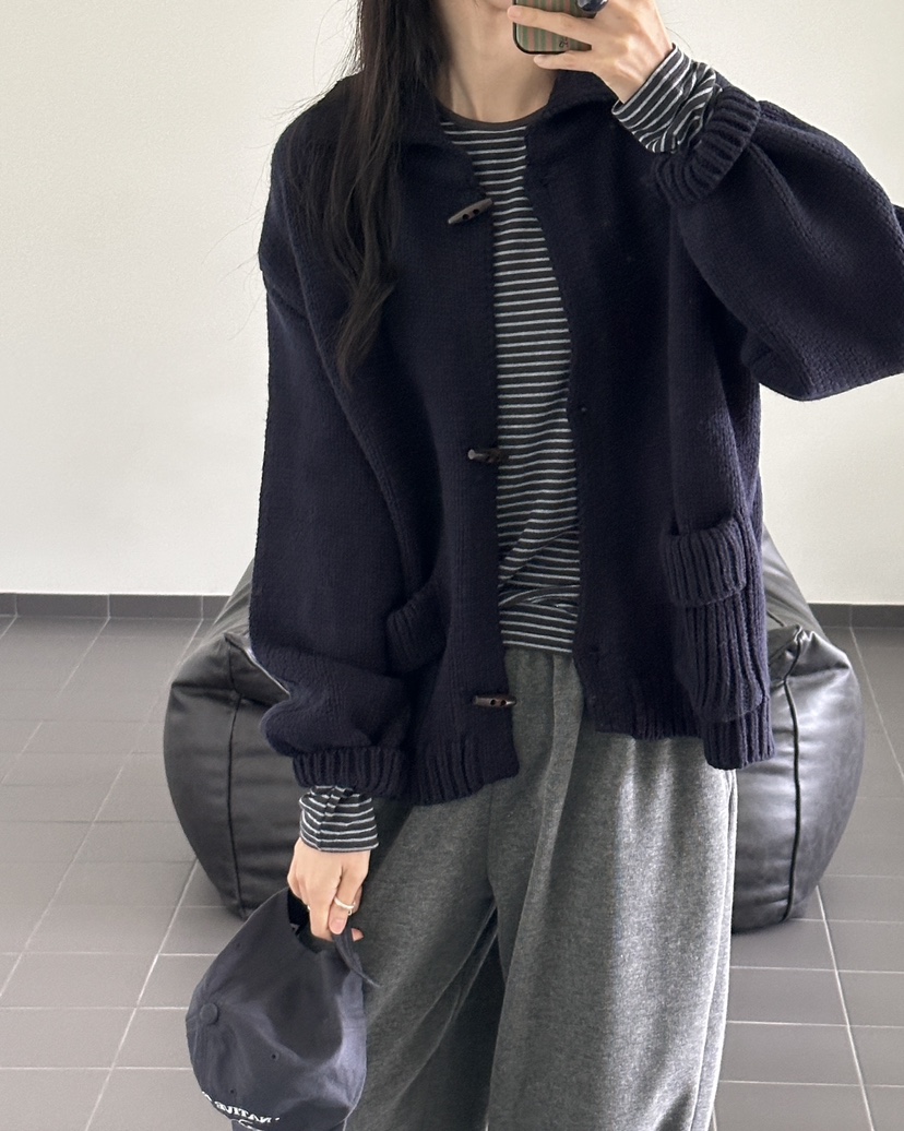 HOWDY/FACT THE NERD東大門代購女裝新品推薦人氣毛衣HOWDY/FACT THE NERD毛衣