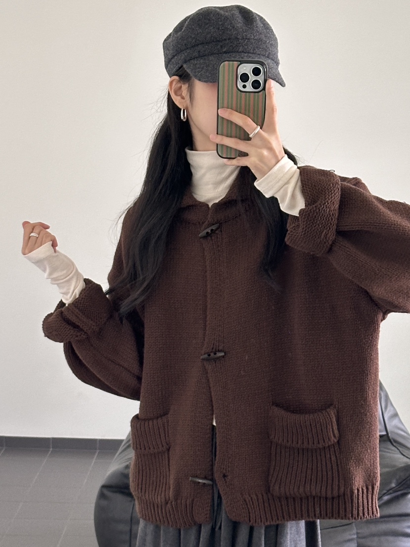 HOWDY/FACT THE NERD東大門代購女裝新品推薦人氣毛衣HOWDY/FACT THE NERD毛衣